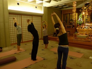「寺yoga」平賀恭子先生